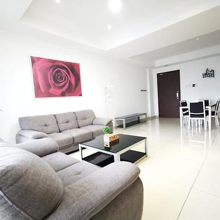 Ksl Suites Johor Bahru Exteriör bild