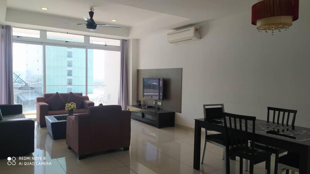 Ksl Suites Johor Bahru Exteriör bild